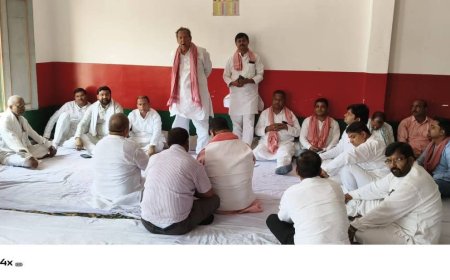 सपा कार्यालय पर कांशीराम जी को दी गई श्रद्धांजलि