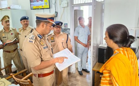 जनशिकायतों के निस्तारण में माह सितम्बर की मासिक रैकिंग मे जनपद संतकबीरनगर को प्रदेश में मिला, प्रथम रैंक