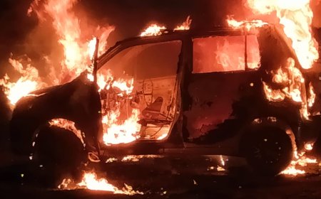 कार में लगी आग जलकर खाक  नेदूला  में हुई बड़ी घटना