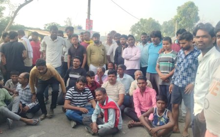 खाद वितरण में धांधली से नाराज किसानों ने किया बीएमसीटी मार्ग जाम