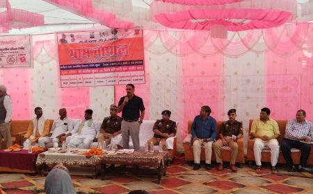 डीआईजी बस्ती द्वारा थाना धनघटा क्षेत्रान्तर्गत ग्राम कुड़वा पौली में किया गया ग्राम चैपाल का आयोजन