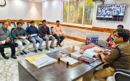 एसपी नें निर्माणाधीन बैरक व भवनो के निर्माण कार्यों की गुणवत्ता की समीक्षा कर दिया निर्देश