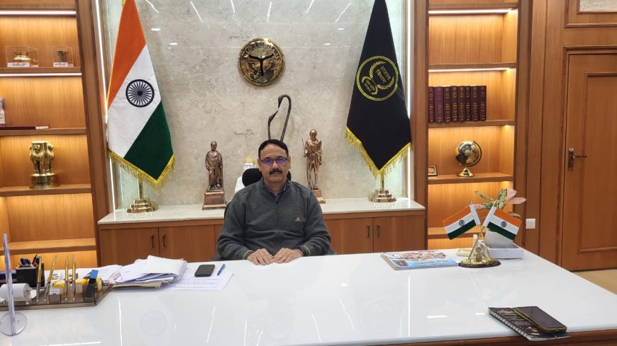 डीएम ने जनपद के समस्त मतदाताओं से किया अपील