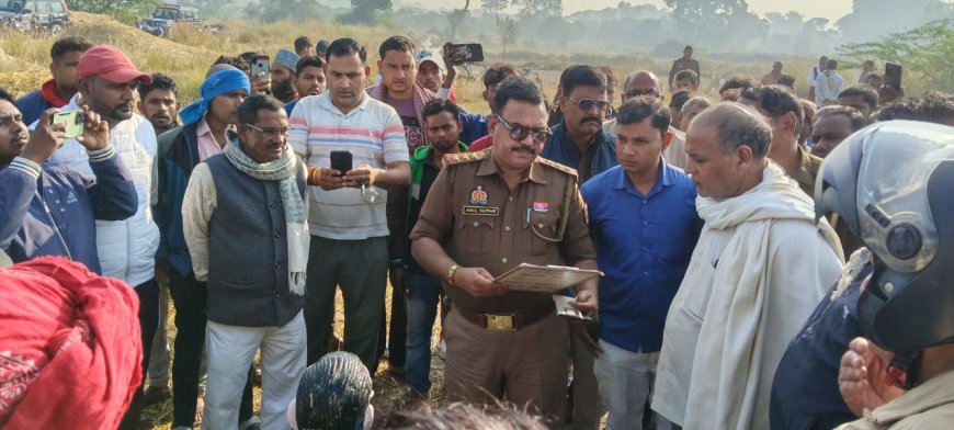 अम्बेडकर की मूर्ति खंडित कर झाड़ियों में फेंकी, गांव में तनाव