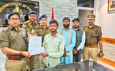 एसपी नें जान बचाने वाले नाविक को प्रशस्ति पत्र एवं नकद पुरस्कार देकर किया सम्मानित