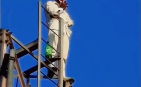 प्रेमिका की शादी की जिद में चढ़ा मोबाइल टावर पर