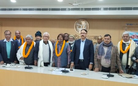 डीएम की अध्यक्षता में पेंशनर्स दिवस का हुआ आयोजन