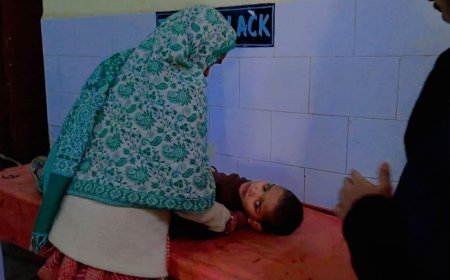 6 वर्षीय बालक के पेट में घुसी सरिया