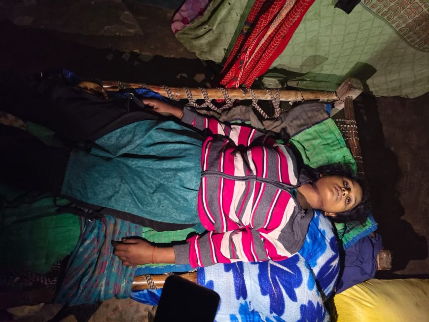 फंदे से  लटकता मिला विवाहिता का शव