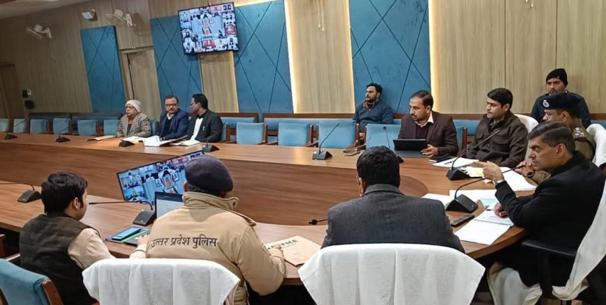 सड़क पर एक भी मौत बर्दास्त नही - योगी