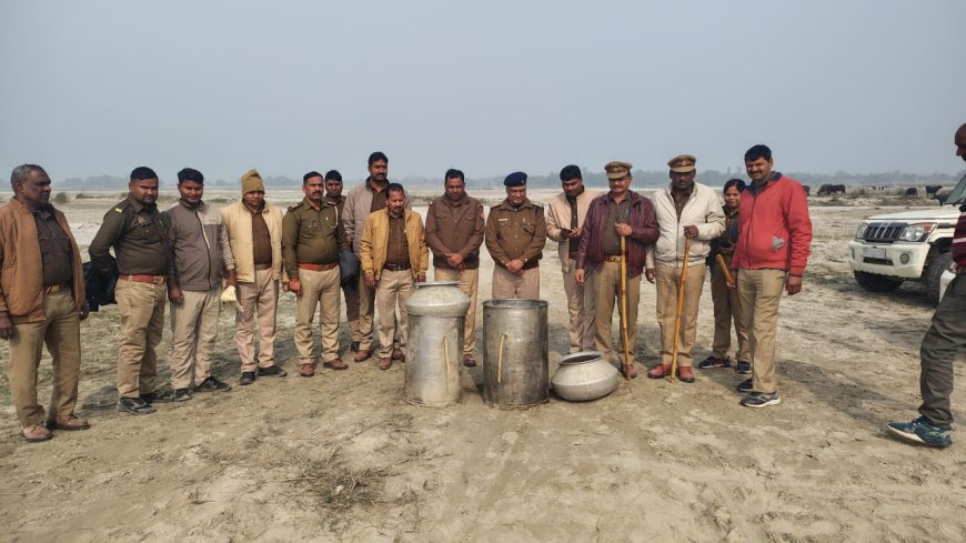 अवैध शराब के खिलाफ पुलिस आबकारी की बड़ी कार्रवाई, 10 कुंतल लहन नष्ट, एक गिरफ्तार