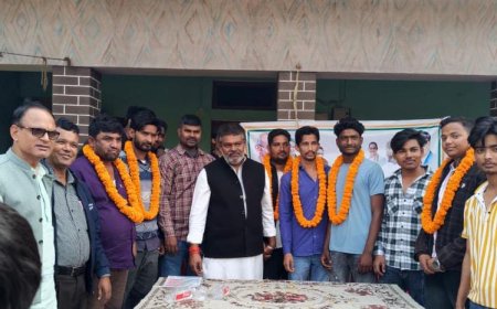 मोदी सरकार मनरेगा को खत्म कर आपके इस अधिकार को छीन रही है- प्रवीण चन्द्र पाण्डेय