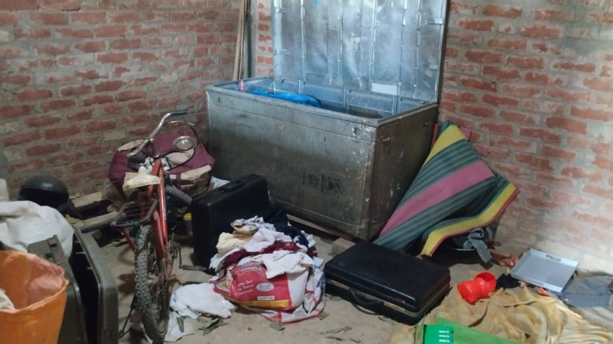 खिड़की के रास्ते घुसकर लाखों की चोरी