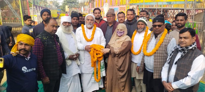 मेले का उद्घाटन चेयरमैन अनवरी बेगम व महंत विचारदास ने फीता काटकर किया