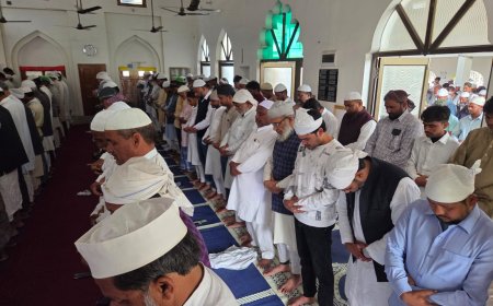 माहे रमजान के दूसरे दिन जुमे की नमाज में उमड़ा जनसैलाब