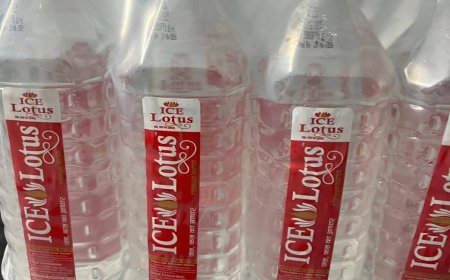 तीन फैक्ट्री के बोतल की पानी खराब पाया गया, संत कबीर नगर में सहायक आयुक्त खाद्य विभाग ने मारा छापा