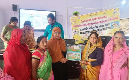 आंगनबाड़ी कार्यकर्ताओं को वंडरबाक्स से कराया गया परिचित 