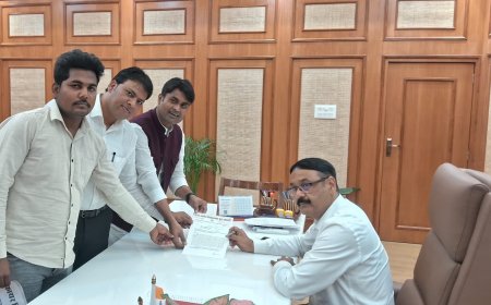 डीएम से दुधारा क्षेत्र में फायर ब्रिगेड वाहन की मांग 