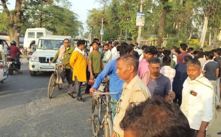 तेज रफ्तार कार ने साइकिल सवार लड़की को मारी टक्कर, दोनों घायल