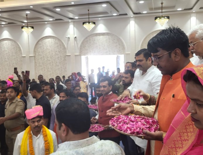 संत कबीर नगर में 135 जोड़ो का मुख्यमंत्री सामूहिक विवाह योजना के अन्तर्गत हुआ सम्पन्न