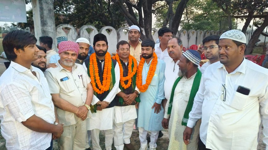 सुकरौली में एआईएमआईएम की रोजा इफ्तार पार्टी, सैकड़ों लोगों की रही मौजूदगी