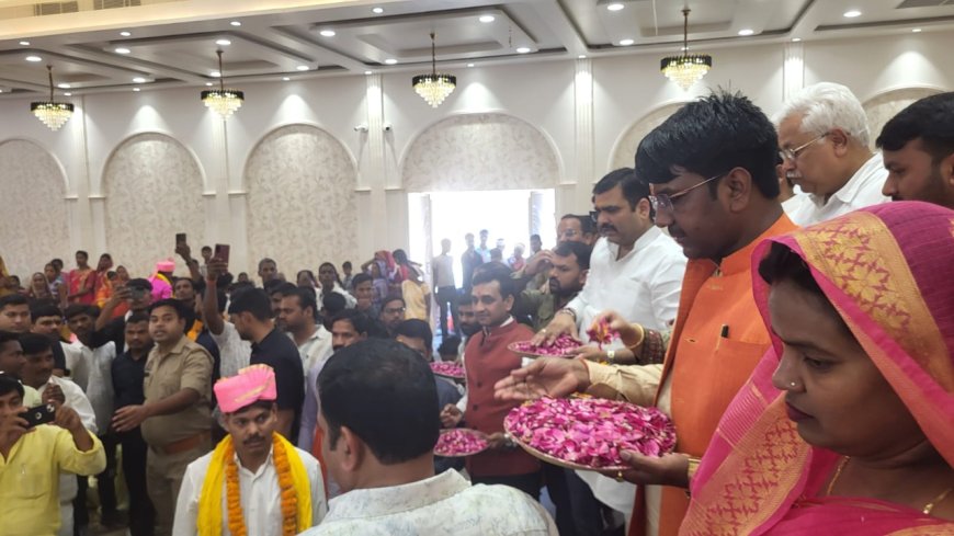 संत कबीर नगर में 135 जोड़ो का मुख्यमंत्री सामूहिक विवाह योजना के अन्तर्गत हुआ सम्पन्न