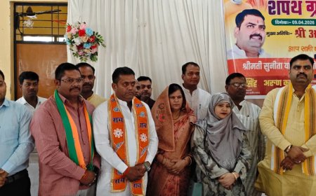 मनोनीत सभासदों ने नगर के विकास को गति देने की लिया शपथ