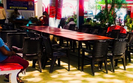 समाधान दिवस में समय से नहीं पहुंचे अधिकारी खाली रही कुर्सियां, 4 घंटे के भीतर दो मामले की हो सकी सुनवाई 