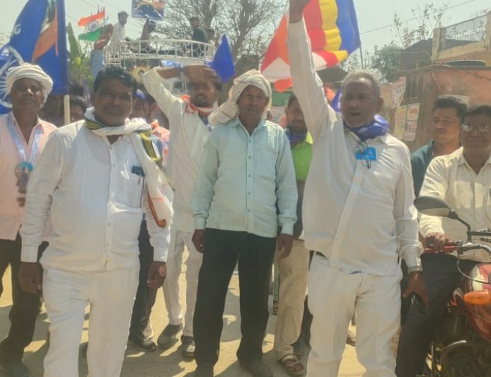 हर्षाेल्लास के साथ मनाया गया संविधान निर्माता बाबा भीमराव अम्बेडकर जयंती