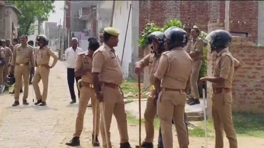 ब्रिटिस मौलाना के मदरसे पर चला बुल्डोजर 