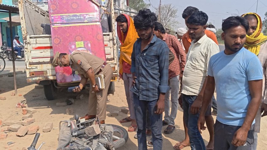 सड़क हादसा खुशियां मातम में बदलीं, पिकअप ने चाचा-भतीजे को रौंदा; किशोर की मौत