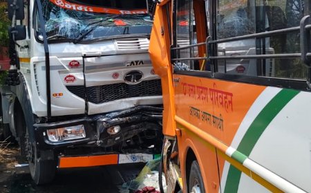 बस व ट्रेलर की टक्कर में 16 लोग घायल