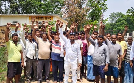 धनघटा थाना क्षेत्र  में पावर हाउस बिजली व्यवस्था को लेकर फूटा गुस्सा