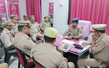 सीओ धनघटा नें सर्कल के सभी थानों की समीक्षा बैठक