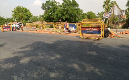 दुर्गा मंदिर चौराहे का गला घोंटा एनएचएआई ने नियम ताक पर रख चुनवा दी अवैध दीवार