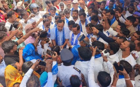 बसपा प्रतिनिधि मंडल ने कोलकी चमरसन में पीड़ित परिवार से मिलकर दिया एक लाख का आर्थिक सहयोग