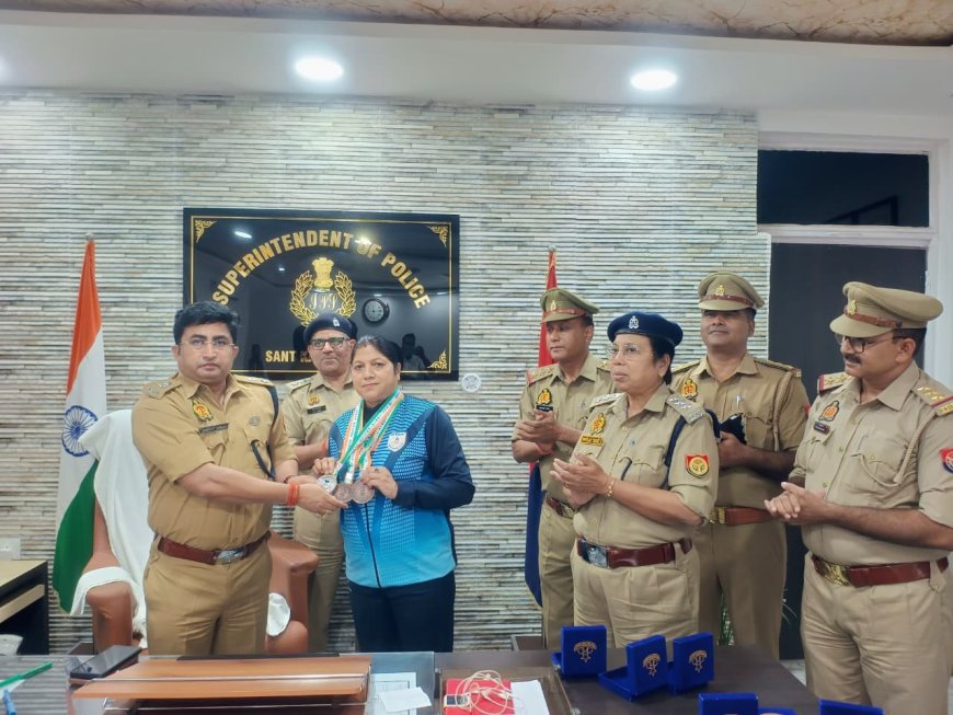 महिला दरोगाओं ने पुलिस का बढ़ाया मान, एसपी संदीप कुमार मीना नें किया पुरस्कृत