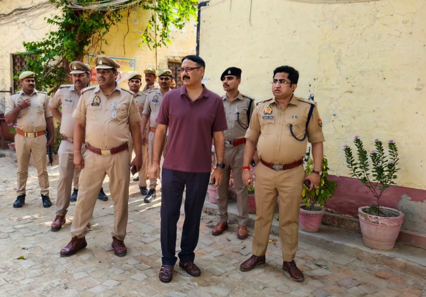 संतकबीरनगर डीएम व एसपी नें पुलिस भर्ती परीक्षा को संपन्न कराने के लिए परीक्षा केंद्रों का किया निरीक्षण