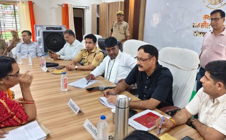 विधायक धनघटा एवं डीएम ने सम्पूर्ण समाधान दिवस पर सुनी जनसमस्या 