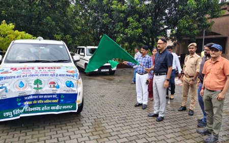 डीएम नें भूजल संरक्षण जन जागरूकता वाहन को हरी झंडी दिखाकर किया रवाना