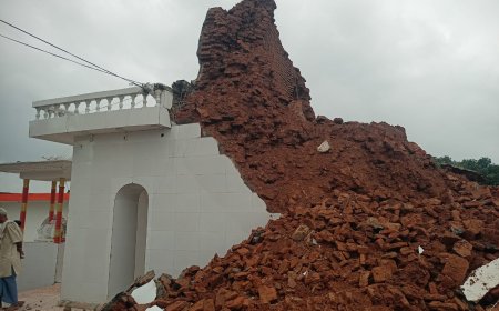 धनघटा थाना क्षेत्र में बैजनाथ मंदिर भरभराकर गिरा, श्रद्धालुओं में शोक की लहर