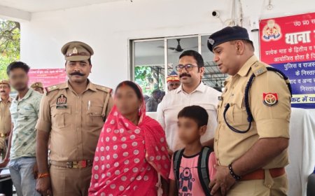 महुली पुलिस एवं सोशल मीडिया सेल के प्रयास से भटका हुआ बालक परिजनों से मिला