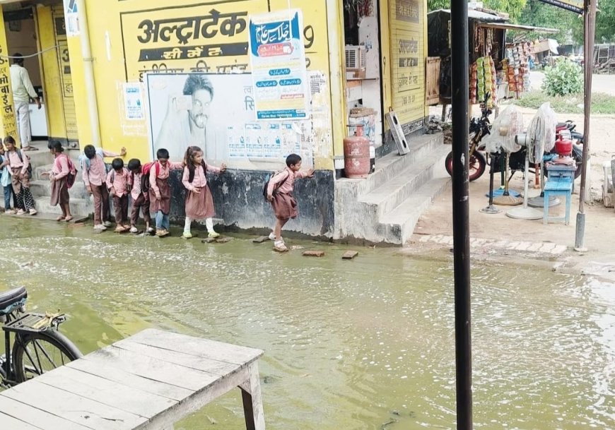 नाली विवाद पर प्रशासन की चुप्पी से कस्बा वासियों का जीवन बना नरकीय