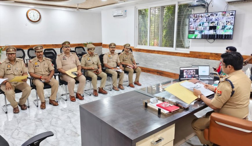 संतकबीरनगर एसपी ने कांवड़ यात्रा को संपन्न कराने के लिए किया बैठक, दिए आवश्यक निर्देश
