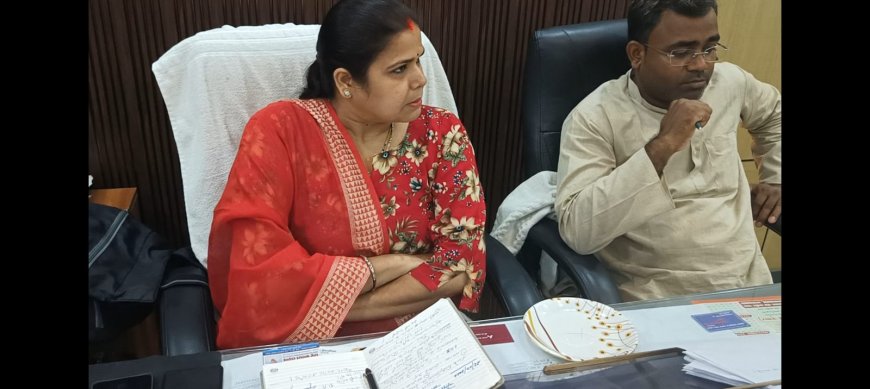 यात्रा को शांतिपूर्ण संपन्न कराने के लिए अधिशासी अधिकारी व चेयरमैन ने कर्मचारियों के साथ की बैठक