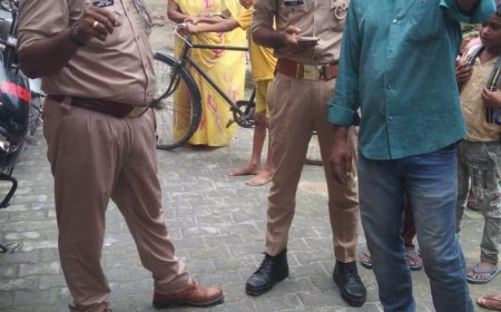 अजगर निकलने से ग्रामीणों में हड़कंप, वन विभाग ने किया रेस्क्यू