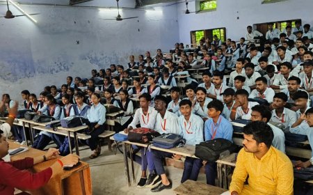 हीरालाल रामनिवास इंटरमीडिएट कॉलेज में युवा संवाद कार्यक्रम का हुआ आयोजन