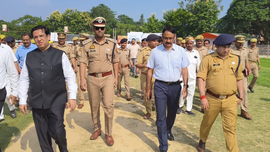 मंडलायुक्त बस्ती, डीआईजी बस्ती, डीएम व एसपी नें स्पोर्ट्स स्टेडियम कार्यक्रम स्थल का लिया जायजा