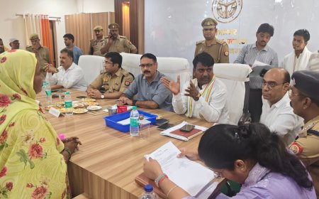 विधायक धनघटा व डीएम की उपस्थिति में सम्पूर्ण समाधान दिवस का हुआ आयोजन