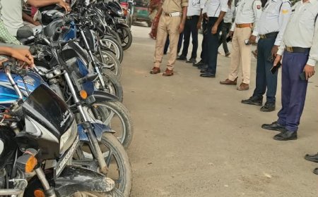 बिना हेलमेट घूमने वालों पर पुलिस सख्त, काटे जा रहे ताबड़तोड़ चालान
